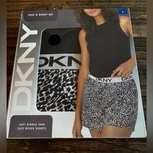 DKNY Black and White Leopard Print Set. New in Box. Size Large